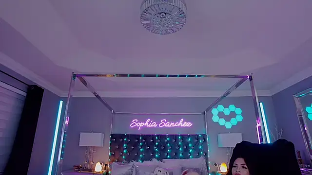 theofficialsophiasanchez