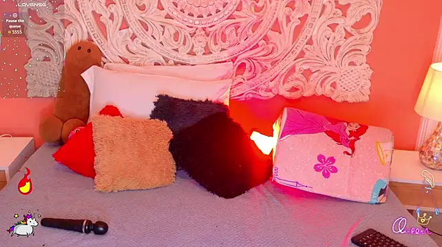 MalaikaBrown live sex cam