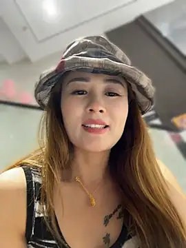 okgirl_23 webcam