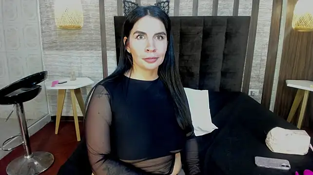 Hannah_Cross live cam on StripChat