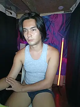 yourcumshooterxxx (M young) - looking for fun to fulfill my cock💦