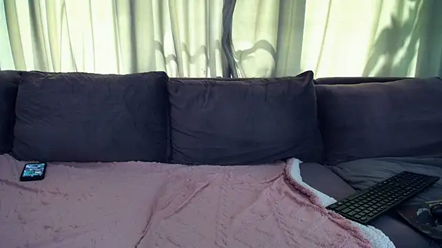 LaraStone69 webcam