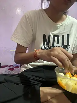 Sandhya_77 webcam
