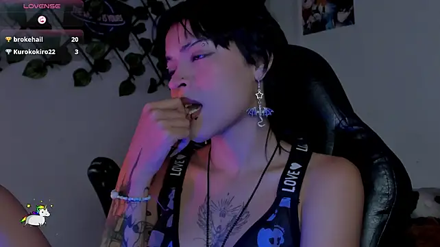 Anny_Kiitty webcam