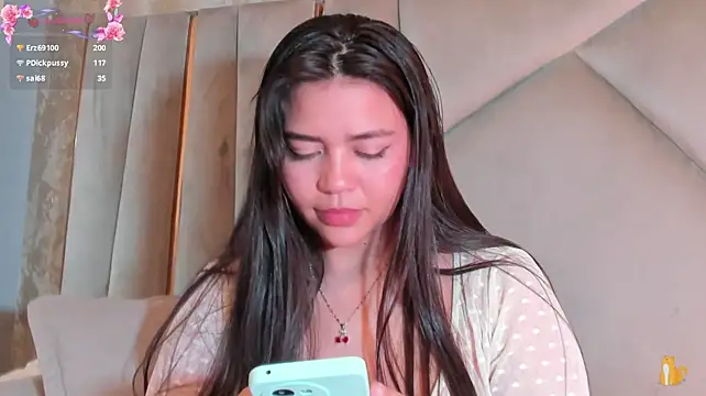 KimDevinne webcam