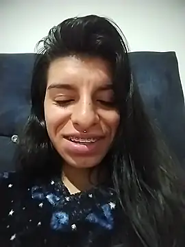 Ariell_Kieran live cam on StripChat