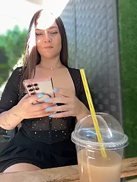 CrazyTori live cam on StripChat