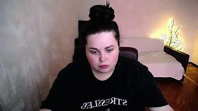 Emily_Mo live cam on StripChat