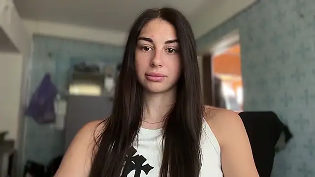 LiluMartiznir live cam on StripChat