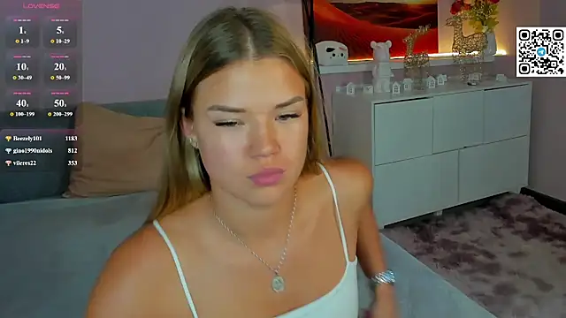 CherryLexi_ live cam on StripChat