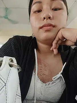 Ami-sexyy live cam on StripChat