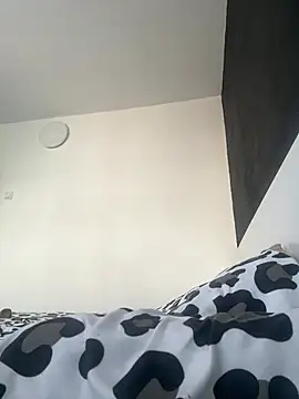 MikyVesela webcam