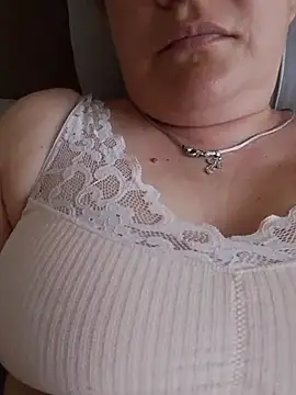LittleFlower777 webcam