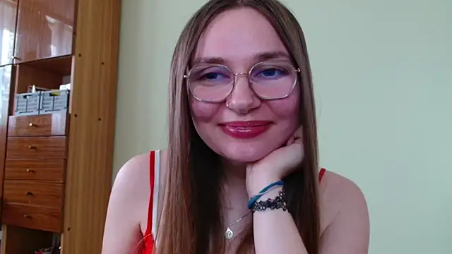 LooveELLYx live cam on StripChat