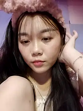 baa-bee22 (F teen) - Hij