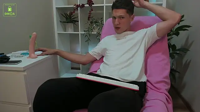 Nikolas_OConnel live sex cam