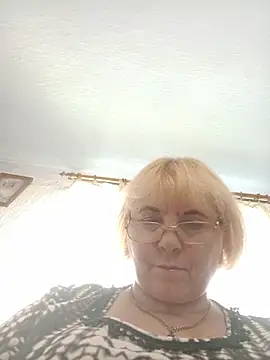Elena_Beautiful784 webcam