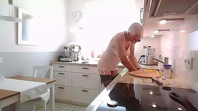 super-snoopy webcam