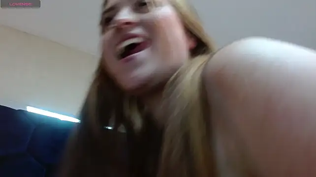 ABRILMILLER_VC webcam