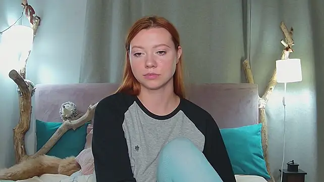 MileyMiller live cam on StripChat