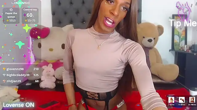 lucianadolll webcam