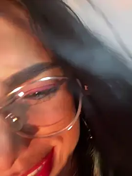 Linda_Saenz_ webcam