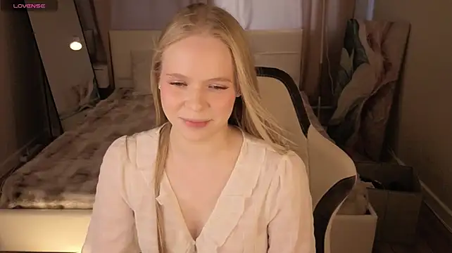 Sweet_Angelll live cam on StripChat