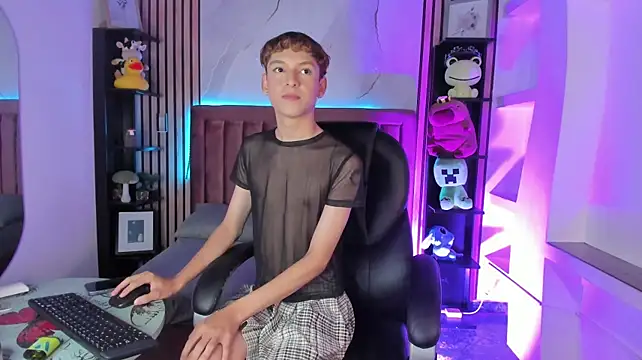 sthepanodimonaco (M twink) - OILED BODY SHOW & HARD ASS SPANKING 💦🖐
