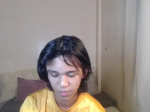 urnaughty_paul (M twink) - TO BUY MAC BOOK LAPTOP