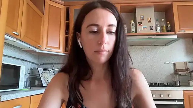 Flamingo_Queen live cam on StripChat