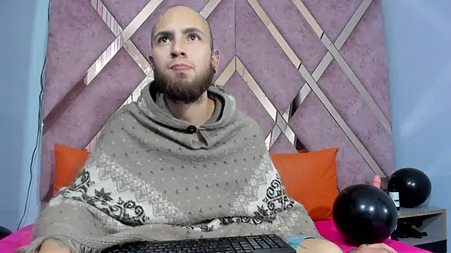Marath_asmodeo live cam on StripChat