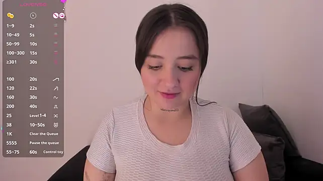 Sabrina_Lennox webcam