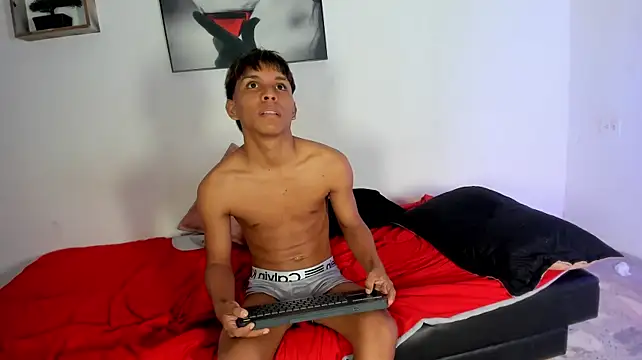 tyler_twink_boy webcam