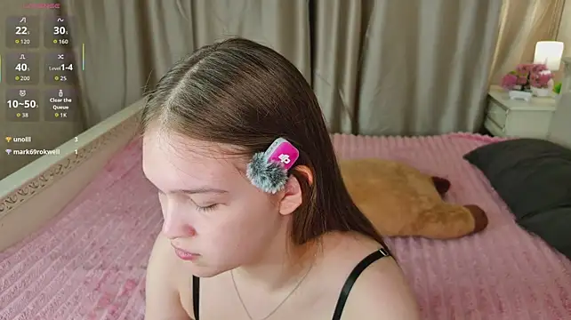 PlayfulMelly webcam