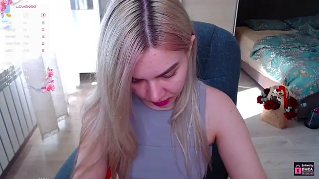 Lana__Nova webcam