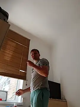 Levarboy live sex cam