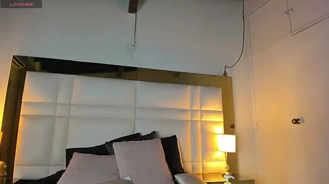 Brenda_Thomp webcam