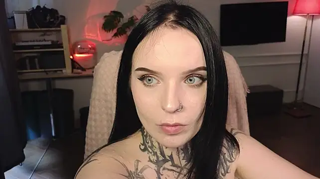 ATOMIC-KETCHUP live cam on StripChat