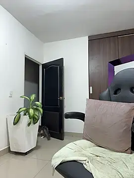 Michel_Jones webcam