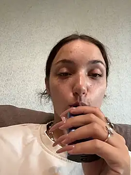 DollyTall live cam on StripChat