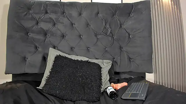 Alice_Jhons webcam