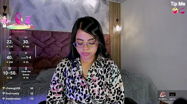 IamSussan webcam