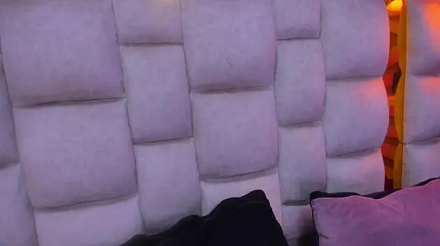 bigass_monic webcam