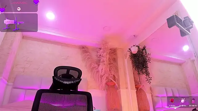 saracaball_ webcam