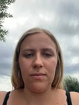 lunawolf21 webcam