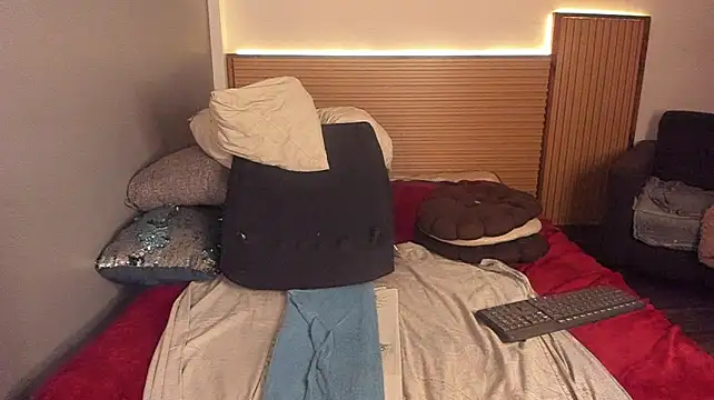 megan_dreamsss webcam