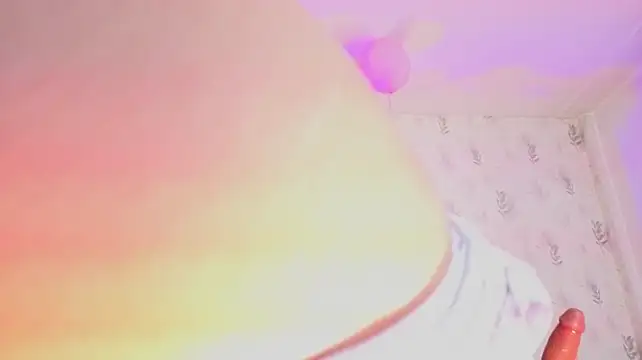 MARIANA_TAY1 live cam on StripChat