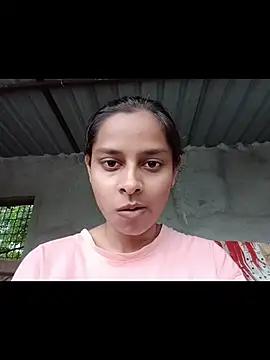 Queen_Simran live cam on StripChat