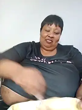 nancy111 live cam on StripChat