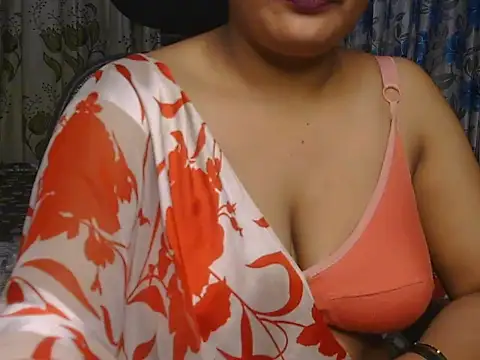 Wow-ruchi live cam on StripChat
